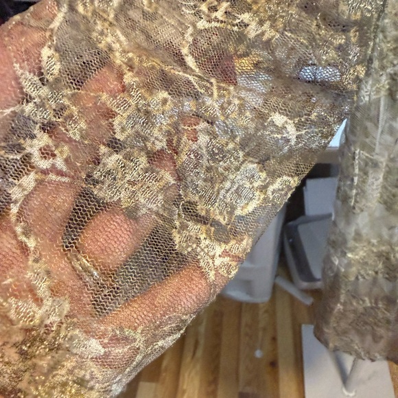 Lace Textured Scoop Neck Peplum Top - Taupe - Picture 5 of 7